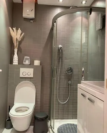 Stash Apartment *